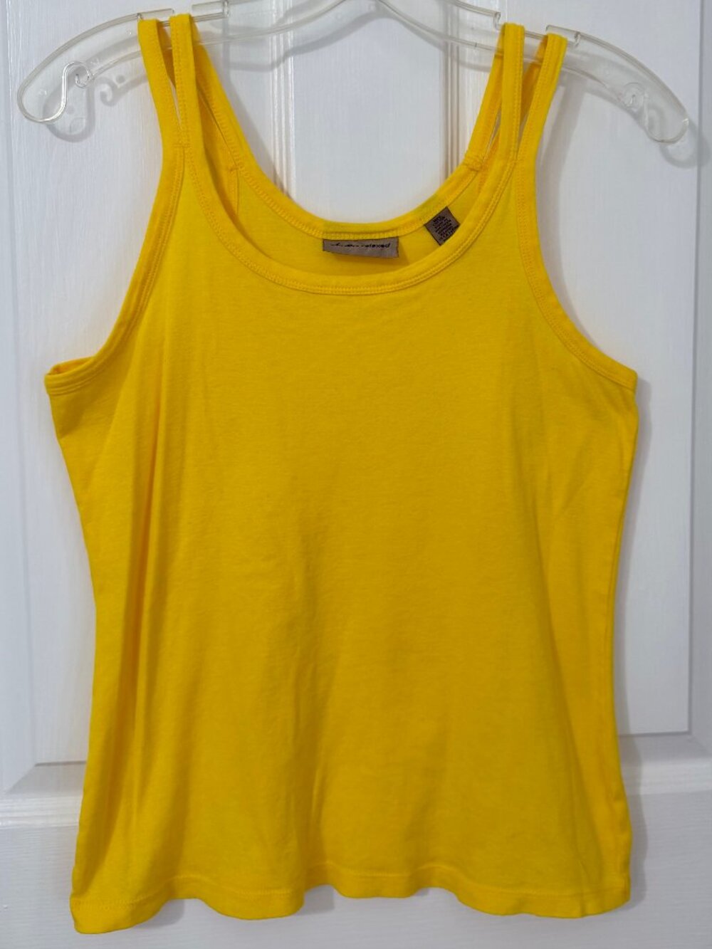VERY NICE I.E. RELAXED IE BRIGHT YELLOW DOUBLE STRAP TANK TOP - SIZE MEDIUM